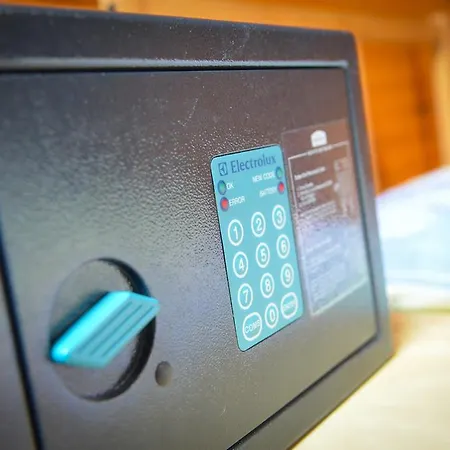 Center & By Rdc فندق مبيت وإفطار 3*