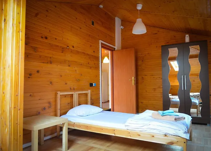 Bed and Breakfast Center & By Rdc