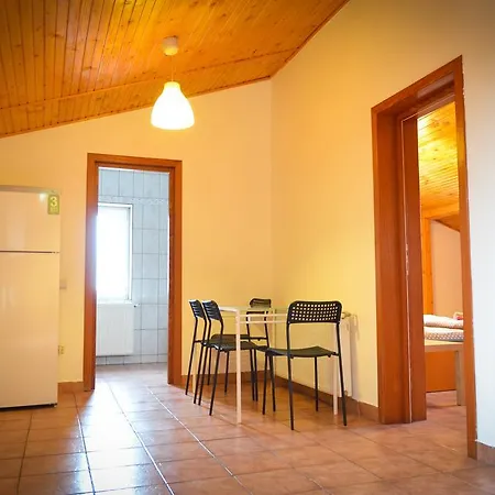 Center & By Rdc Bed and breakfast 3*