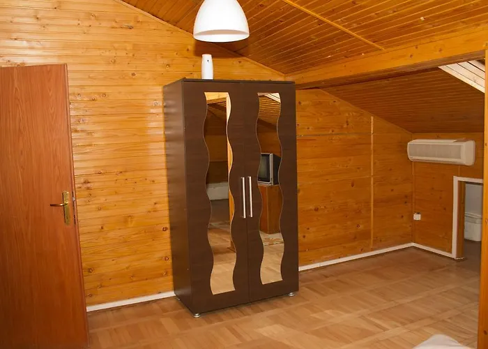 Center & By Rdc Bucureşti